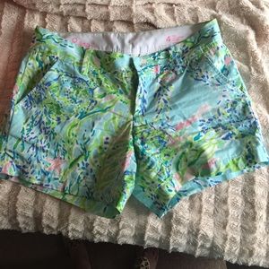 Lilly Pulitzer size 4 shorts