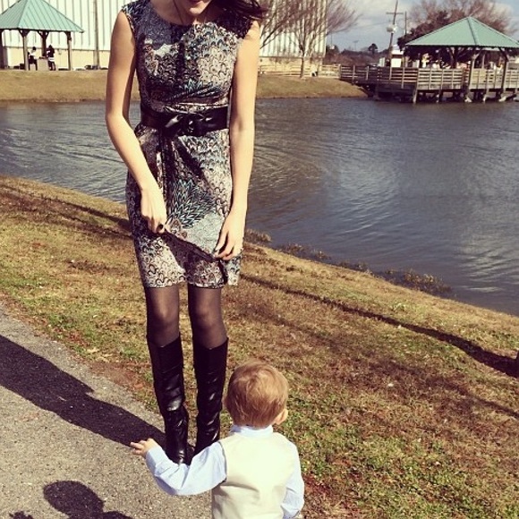 Lovely Peacock style dress - Picture 1 of 2