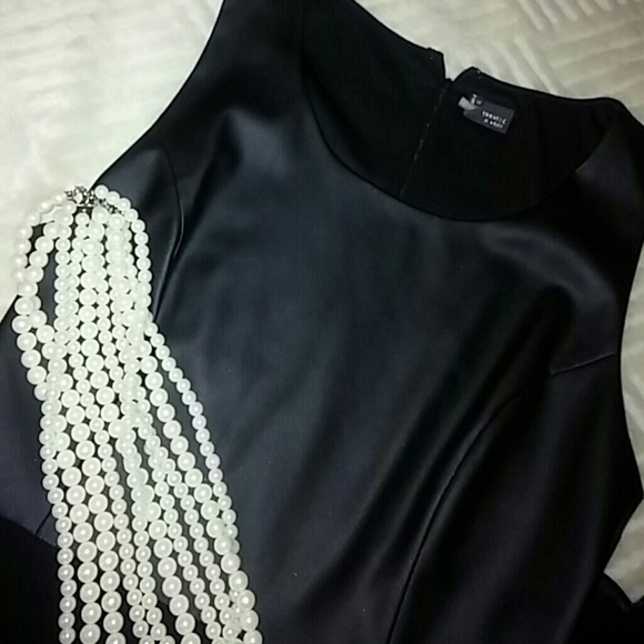 Urban Outfitters ✨Sparkle and Fade✨ - Picture 4 of 4