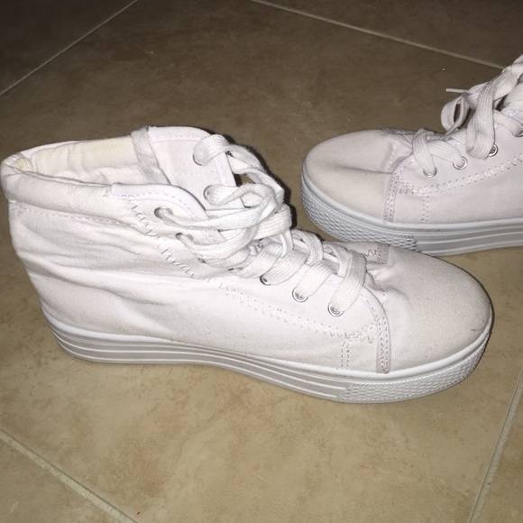 platform white sneakers