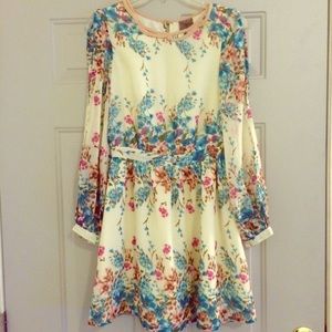 Flowered dress for @viraja