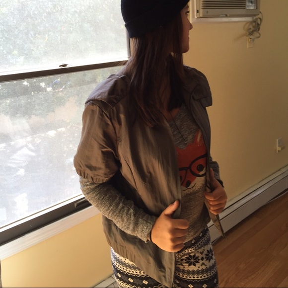 Gray short jacket hoodie