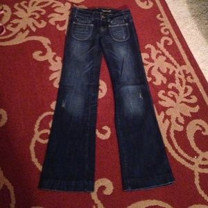 Cute Pair of American Eagle Jeans
