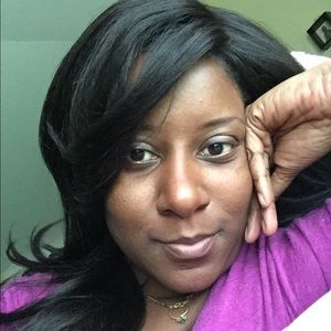 Meet your Posher, Felicia