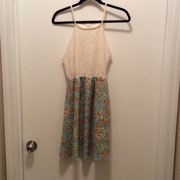 Adorable flirty summer dress - Picture 1 of 1