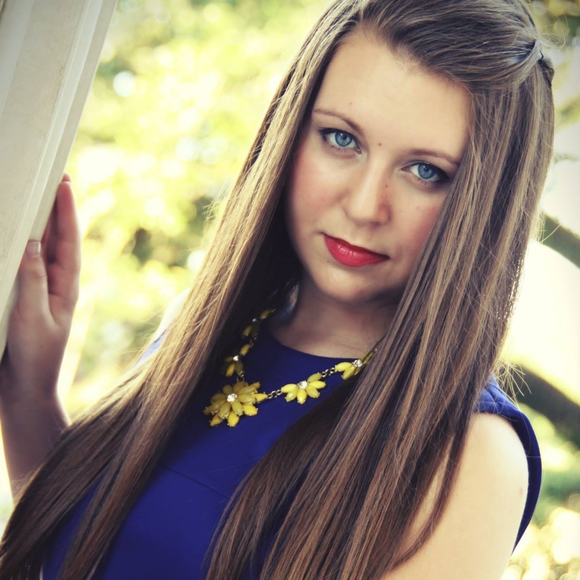 Meet your Posher, Victoria