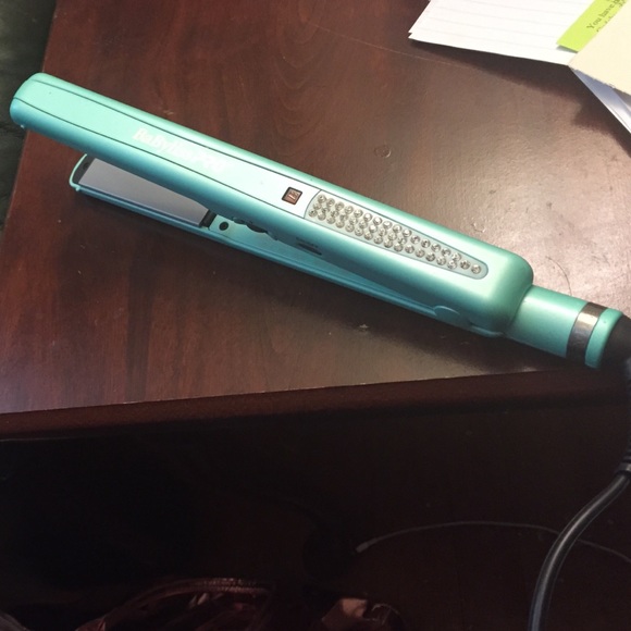 BaByliss PRO flat iron!
