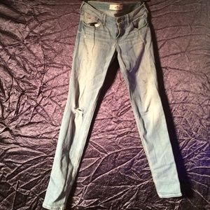 Hollister destroyed paint splatter skinny jeans