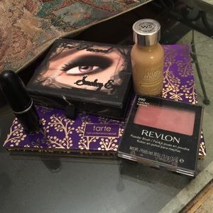Makeup bundle