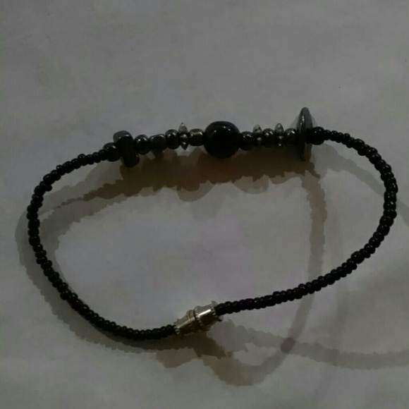 Elgant black beaded bracelet