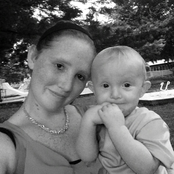 Meet your Posher, Heather - Picture 1 of 1