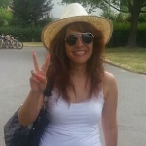 Meet your Posher, Ayse