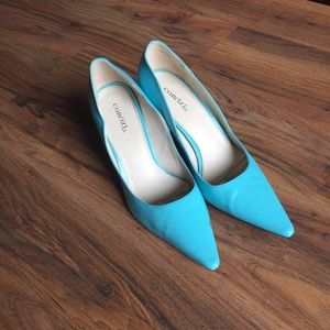 Turquoise pointy kitten heels