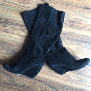 Black suede wedge boots