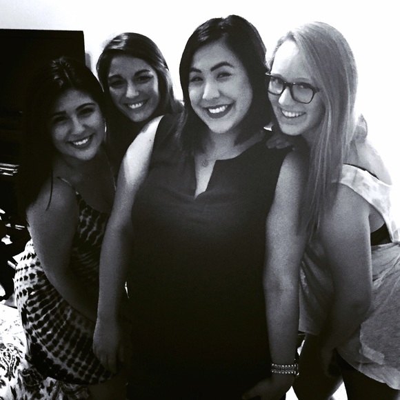 Meet your Posher, Carlie - Picture 1 of 1