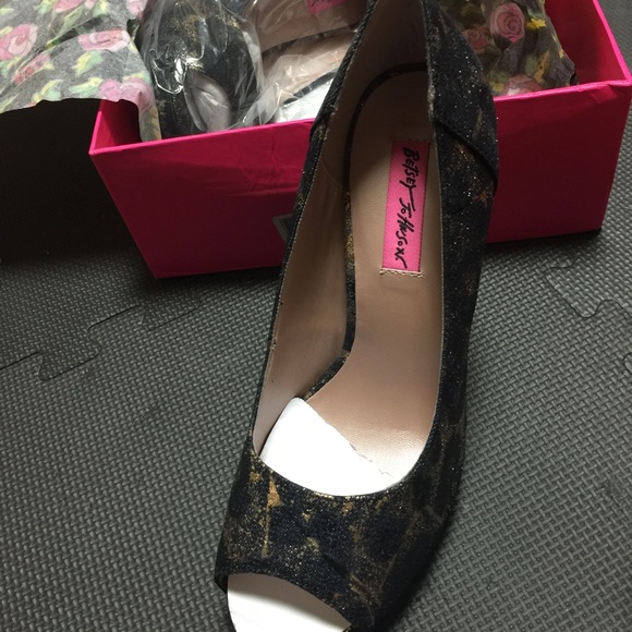 high heels betsy johnson - Picture 3 of 4