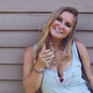 Meet your Posher, Caroline