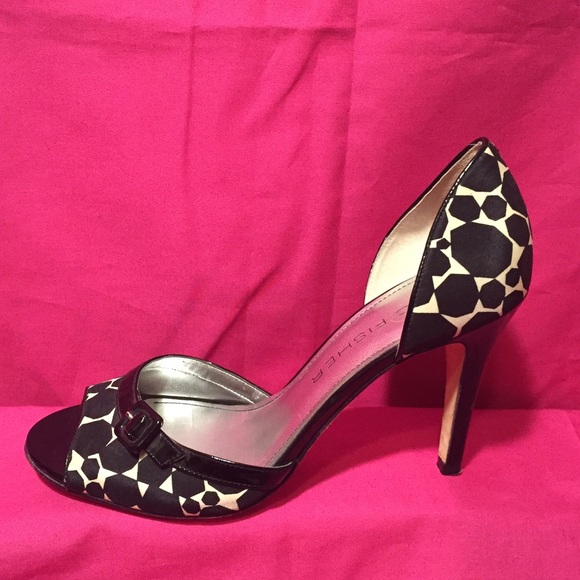 Marc Fisher Shoes - Marc Fisher Cream and Black Heels