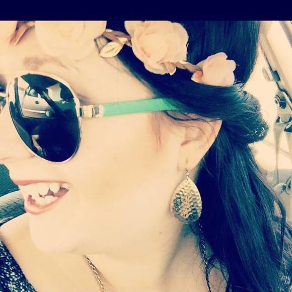 Meet your Posher, Bekah - Picture 1 of 1