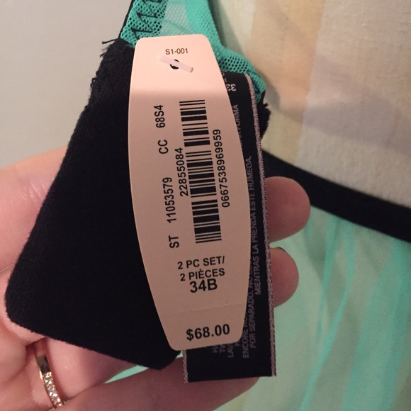 SOLD - Picture 4 of 4