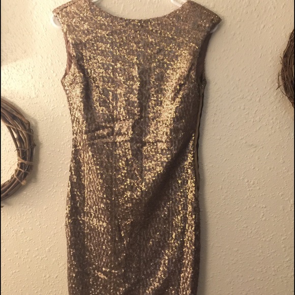 Esley sequin dress perfect for holidays/New Years! - Picture 2 of 4