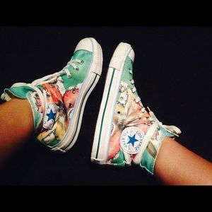 Beautiful! But slightly scuffed up!