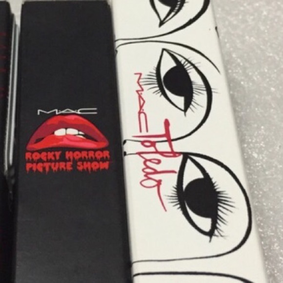 MAC Lipstick Limited Edition Bundle