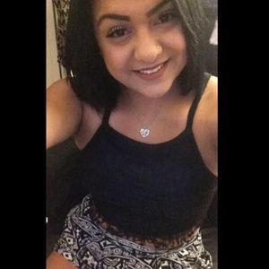 Meet your Posher, Amanda