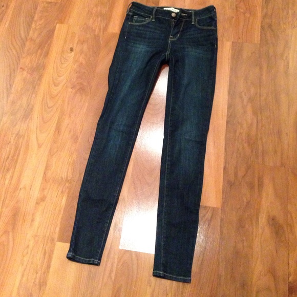 Bullhead skinny denim jeans