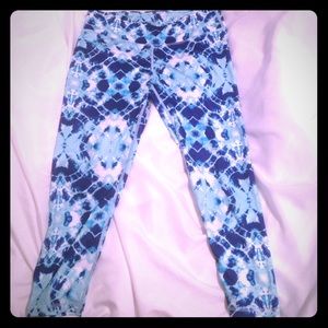 Super cute comfy leggings/workout pants!