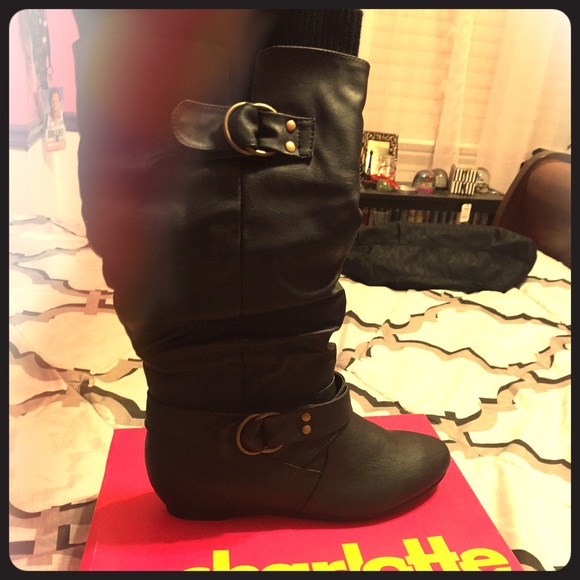 Brand new black boots