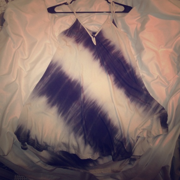 Super cute dress!! - Picture 1 of 3