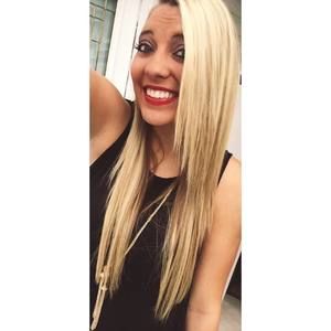 Meet your Posher, Makenzy