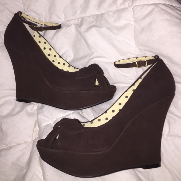 Brown suede wedge