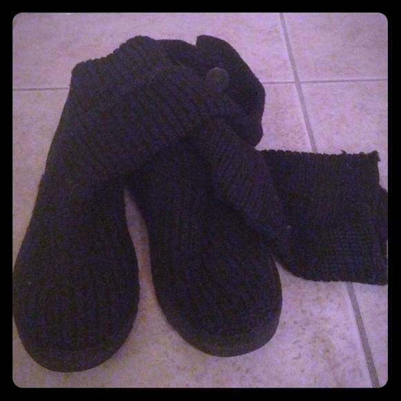 Ugg Triple Bailey Button Knit Boots