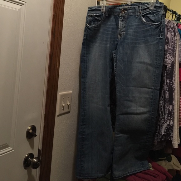 BKE Jeans - Picture 3 of 4