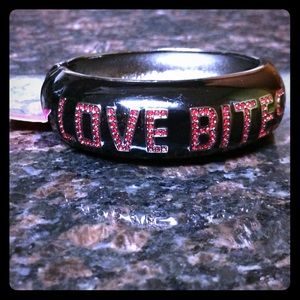 Betsey Johnson bracelet NWT