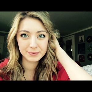 Meet your Posher, Kylee