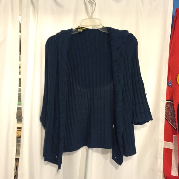 Navy sweater with hood