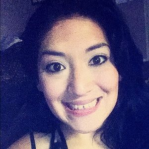 Meet your Posher, Alma