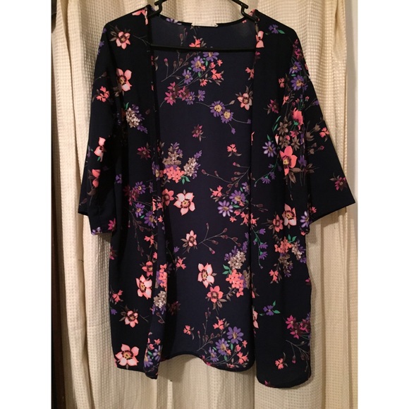 Floral printed cardigan