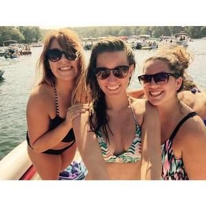 Meet your Posher, Dana