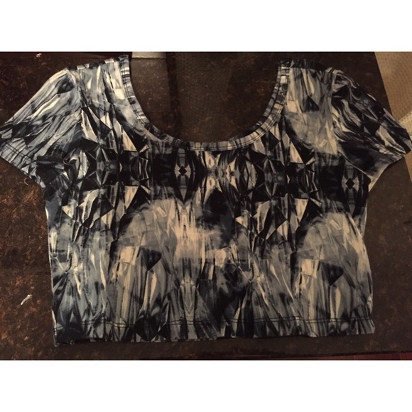 Crop top