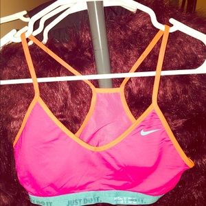 Sports bra