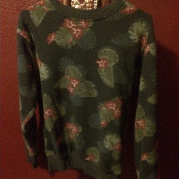 Crewneck