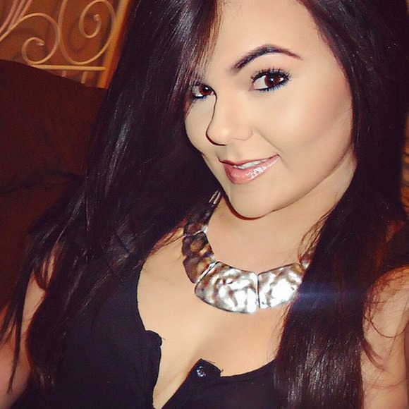 Meet your Posher, Blanca