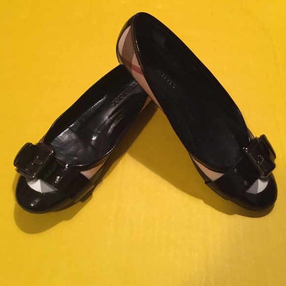 Burberry Shoes - Burberry plaid patent leather flats