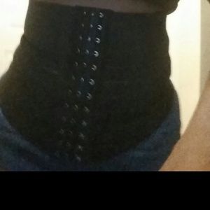 Waist trainer - TRIED ON NEVER USED