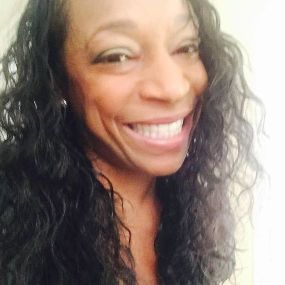 Meet your Posher, Renee