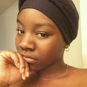 Meet your Posher, Naomi